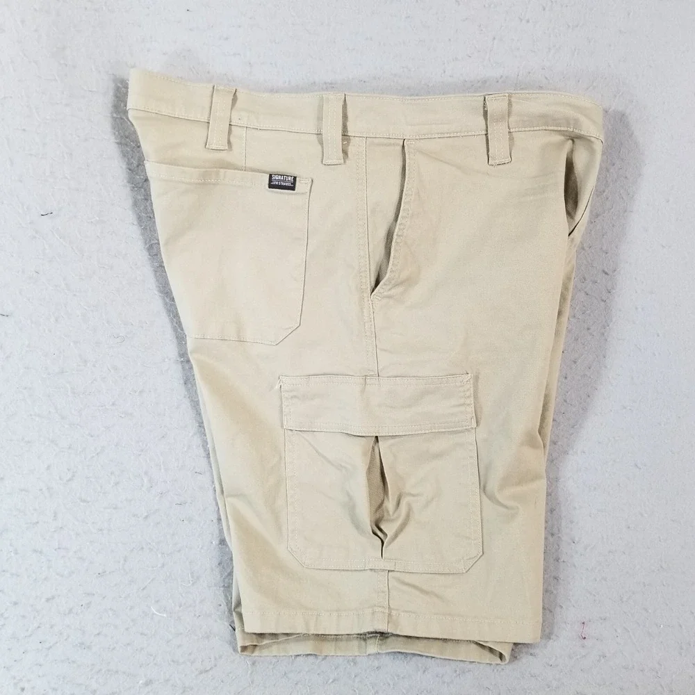 Levi's signature cargo hiking shorts men's 40 x 10 beige Flex stretch outdoor